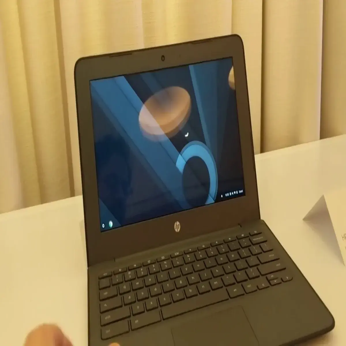 hp chromebook 11g6 4-16 2027 updates with 3 months warranty.