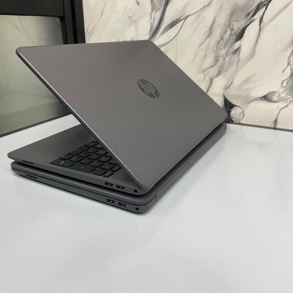 HP 255 G8|AMD RYZEN 5 5500U WITH RADEON GRAPHICS|16 GB RAM  | 256 GB SSD 